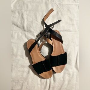 Ugg Chapala Black Leather and Suede Platform Sandals